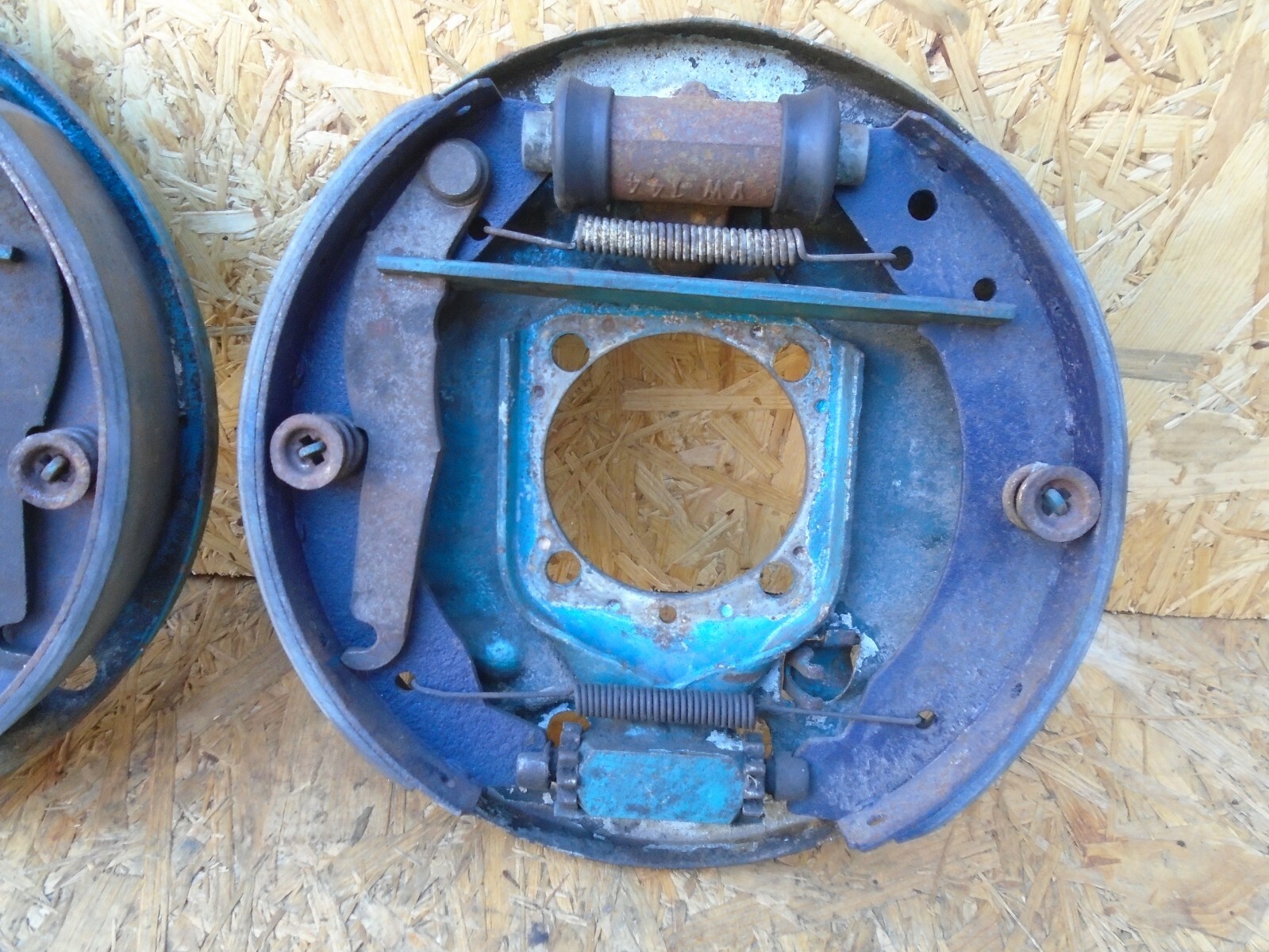 VW Beetle rear brake BACKING PLATE ASSEMBLI Volkswagen air cooled Bug Kafer Type eBay