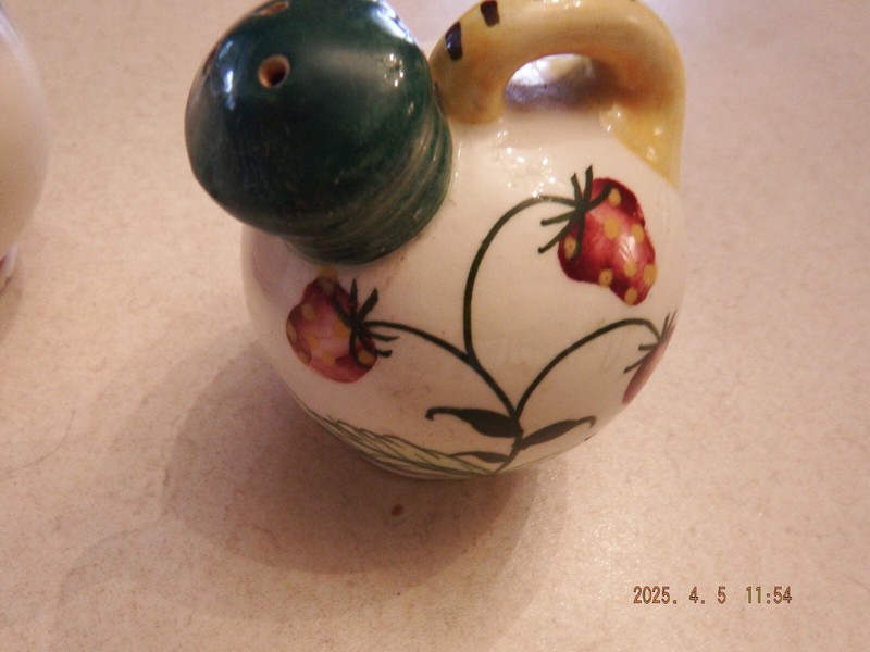 Floral Salt and Pepper Shaker Set - Made In Japan- Floral Expressions