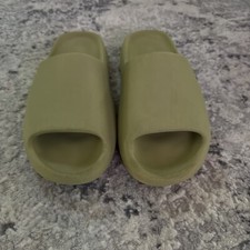 USED Size 12-Yeezy Slide Resin