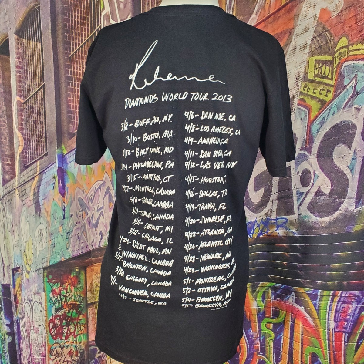 Rihanna Diamonds World Tour 2013 Shirt Women's Size Small | eBay