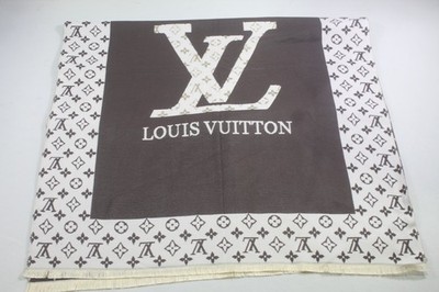 Auth Louis Vuitton Scarf Shawl Stole Wrap 65% Cashmere 35% Silk Multicolor Used