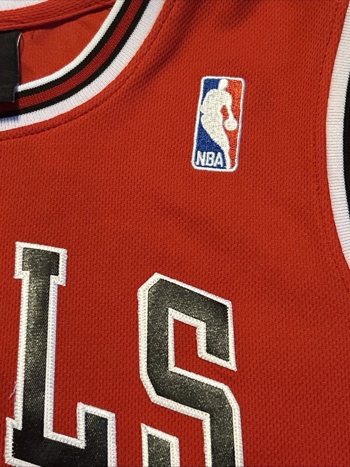 Camiseta deportiva para mujer Addidas Swingman NBA4Her Chicago Bulls #1 Derrik Rose talla mediana nueva con etiquetas Foto 4 de 4