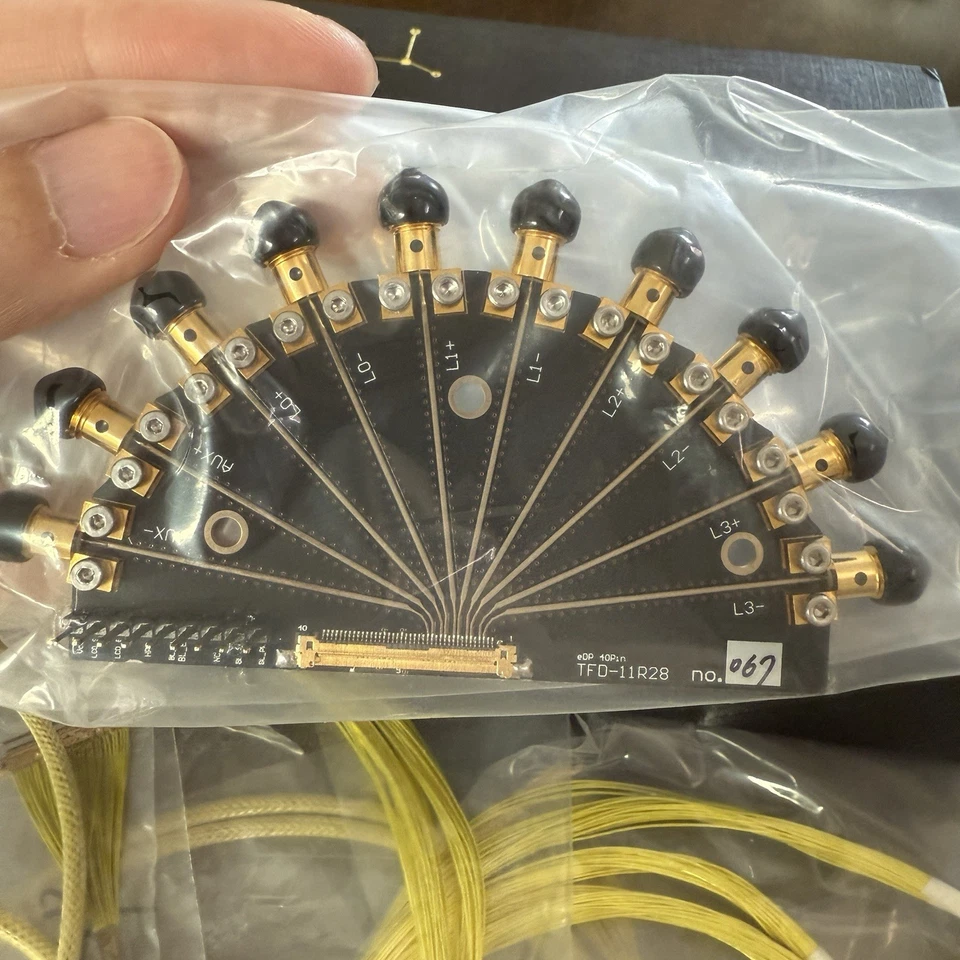 Receptáculo Luxshare-TICT Display Port eDP TFD-11R28 (2 placas de prueba + 4 cables) Foto 3 de 4