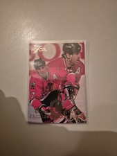 1994-95 Flair Chris Chelios #32 Chicago Blackhawks 