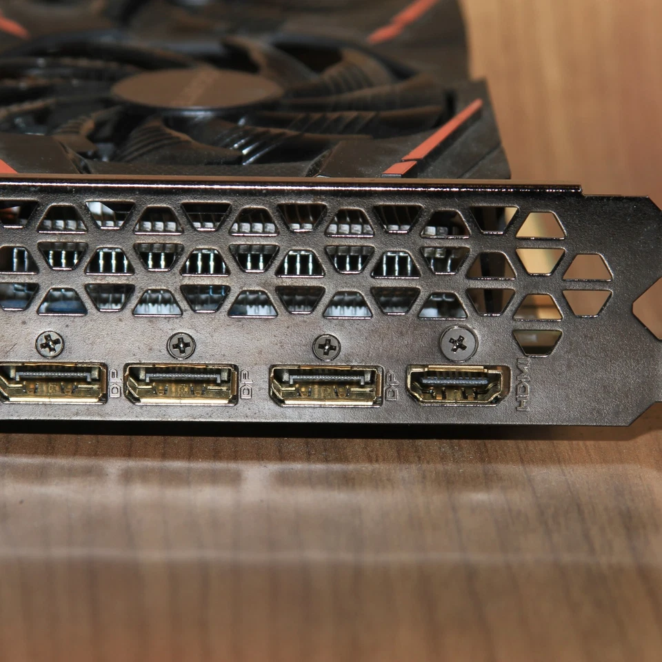 GIGABYTE Radeon RX 570 4GB DDR5 Graphics Card GV-RX570GAMING-4GD Untested - Image 4 of 4