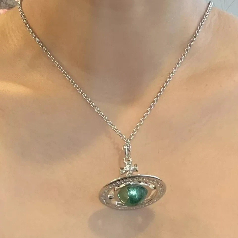 Б/у Vivienne Westwood 3D новом зеленый маленький шар подвеска ожерелье без коробки - Изображение 4 из 4