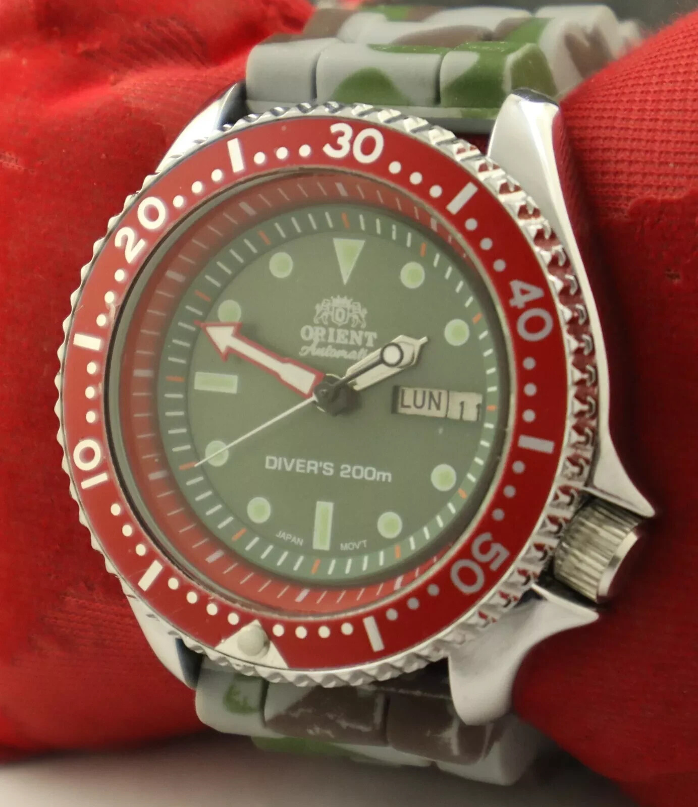 ORIENT Divers Automatic Movement RED/BLACK Date R… - image 3