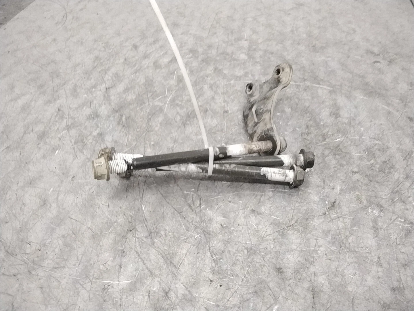 2006 SUZUKI OZARK 250 LTF250 2X4 OEM ENGINE MOUNTING BOLTS HARDWARE MOTOR SCREWS