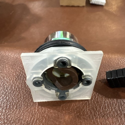 Square D 9001KS42 Ser L Selector Switch 32260 #JB-GB - Picture 7 of 7