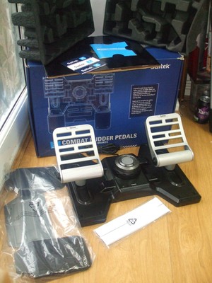 SAITEK PRO FLIGHT COMBAT RUDDER PEDALS W/TOE BRAKES 100% AIRCRAFT