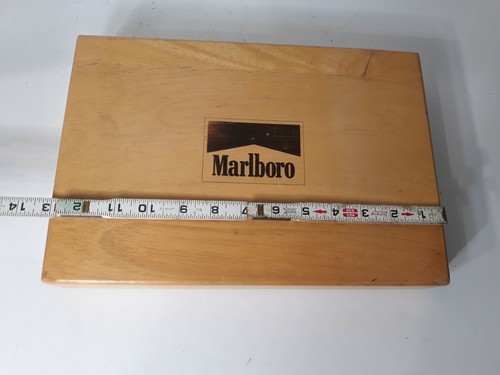 Marlboro Poker Set Wood Storage Box Case 2 Decks Cards Red Black White Chips - Picture 10 of 12