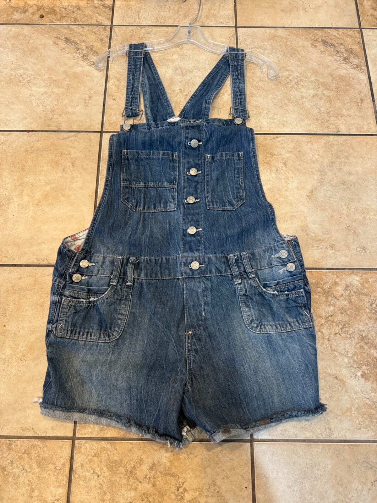 Picture 1 of 2