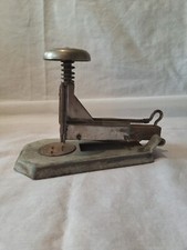 Ancienne agrafeuse de bureau JAKYNEUF 1960 MADE IN FRANCE antique 