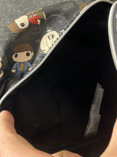 Funko Loungefly The Goonies Mini Mochila Limitada Exclusiva de Walmart Ajustable - Imagen 5 de 13