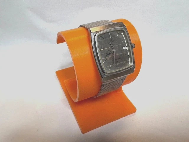 Mido Baroncelli Quartz Men’s Watch – Silver Dial, Date Display, Mesh Band - Image 2 of 4