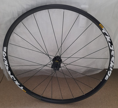 Mavic Crossride 29'' 6-Loch und Schnellspanner (schwarz) unbenutzt