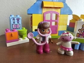 Retired 2015 LEGO Duplo Disney Set 10606 Doc McStuffins Backyard Clinic-Used