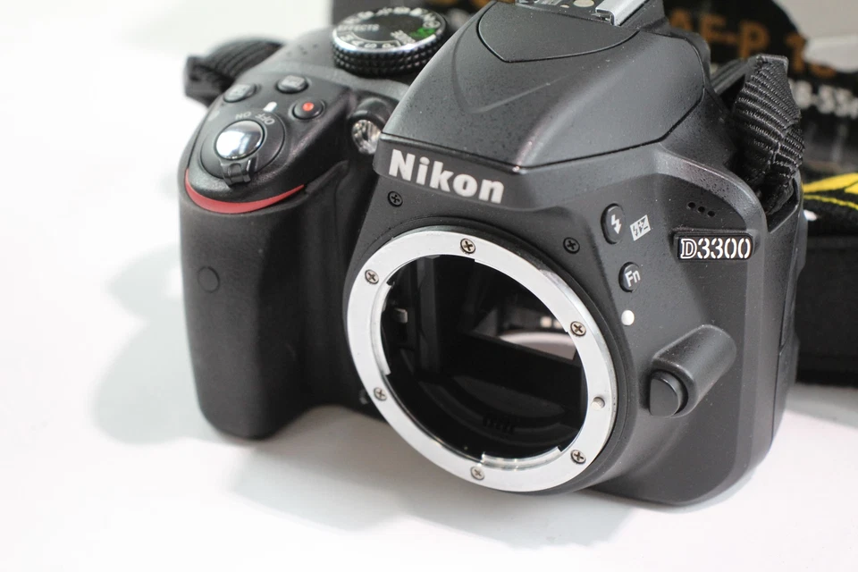 Nikon D3300 DSLR Digital Camera w/ Nikon AFS Nikkor 18-55mm F/3.5-5.6 G - Image 3 of 4