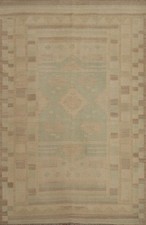 Subtle Earth Tone Flat-weave Kilim Rug 4x6 ft Ideal for Cozy Living Spaces