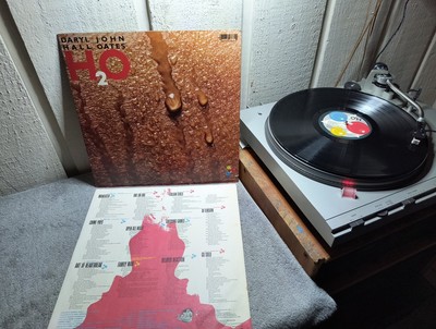 Daryl Hall John Oates - H2O- 1982 LP  AFL1-4383 - RCA Records (Tested) Excellent