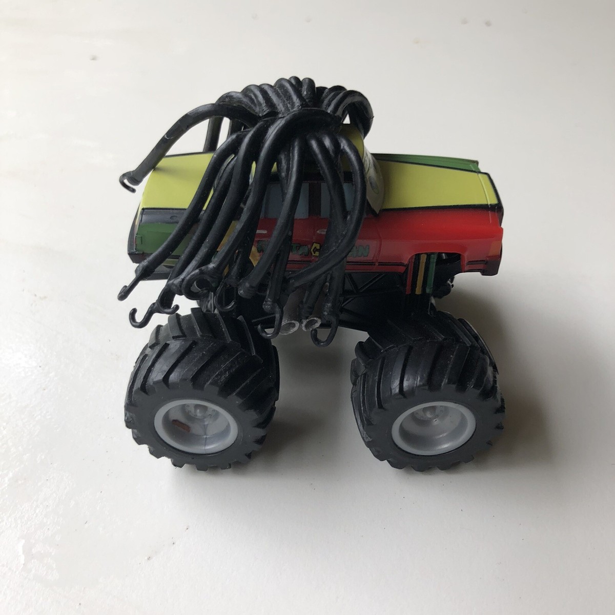 【中古】「非常に良い」MATTEL 2013 DELUXE Disney-PIXAR CARS TOON MONSTER TRUCK MATER RASTA CARIAN　マテル　「カーズ トゥーン」　D Disney Pixar Cars Diecast Toon Deluxe Die Cast Monster Truck Mater