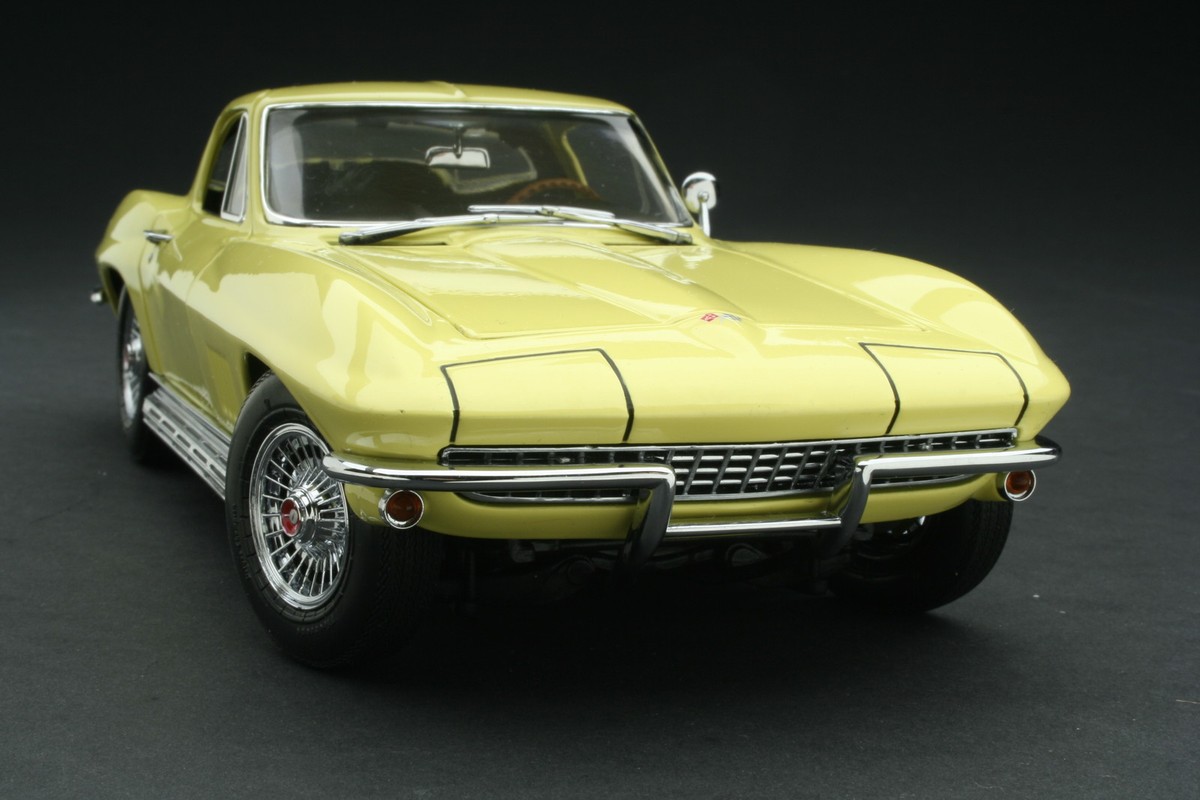 MOTOR BOX CORVETTE STINGRAY 1/18 京商　超レア MOTOR BOX CORVETTE STINGRAY 1/18 京商 超レア Kyosho 1/18