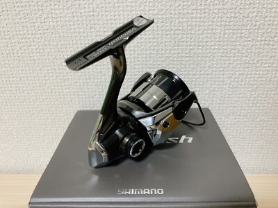 Moulinet Spinning Shimano Vanquish C2000SHG 2023 - Rapport 6.0, 11 Roulements - Neuf