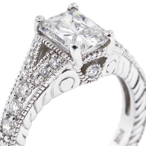 2.07ct G VS2 Cushion Natural Diamonds 18k White Gold Vintage Side-Stone Ring - Picture 8 of 13