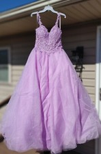 Sz 12 Mori Lee Madeline Gardner NWT with crinoline