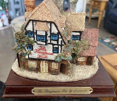 Vintage Little Nook Village - Ploughman Pub -  Lesser & Pavey Heritage STO-308