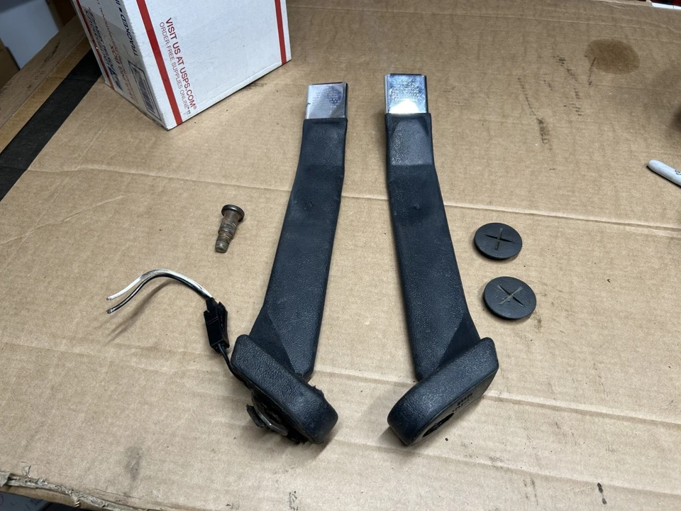 82-94 Chevy S-10 Blazer GMC S15 Jimmy Front DRIVER PASSENGER Seat Belt Buckle - Image 4 of 4