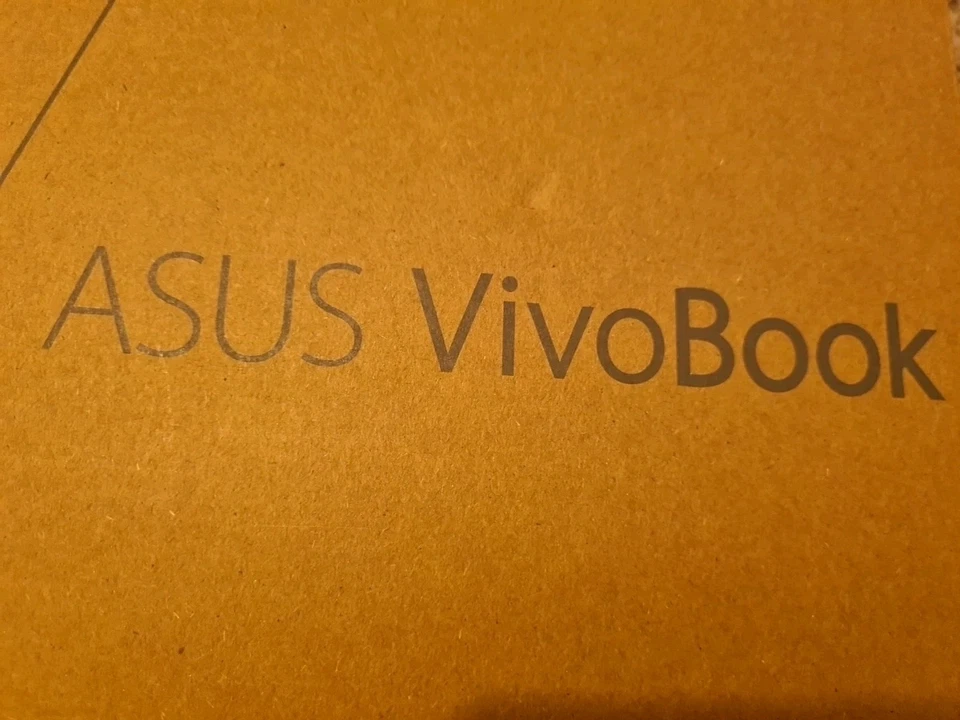 ASUS VIVOBOOK 14 R438D AMD Laptop RYZEN 3 4GB RAM 128G SSD. Win 11 Gradeable - Image 4 of 4