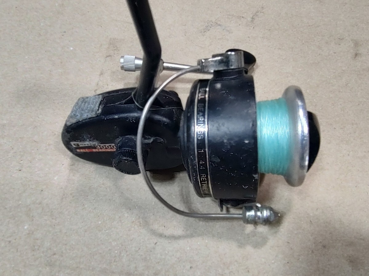 VINTAGE GARCIA 3000 SPINNING FISHING REEL | eBay VINTAGE GARCIA 3000 SPINNING FISHING REEL | eBay