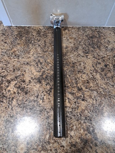 MR Control Carbon Fibre Seatpost 31.6 mm Diameter 410 mm Long - Picture 4 of 13