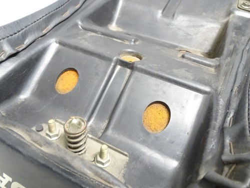 1985 Honda VF500C Magna V30 Seat - Picture 8 of 12