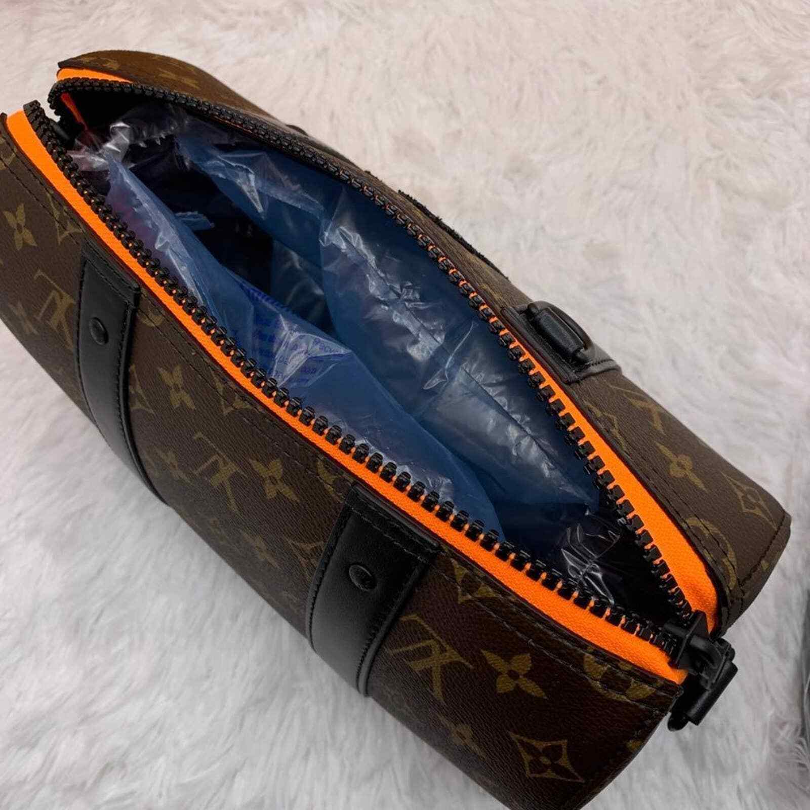 Crep LDN - Louis Vuitton X Virgil Abloh Holographic Keepall Bag
