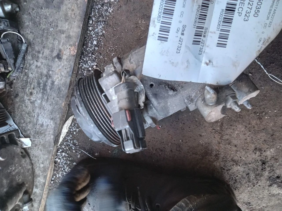 Used A/C Compressor fits: 2010 Volkswagen Routan 3.8L climatronic AC Grade C — 第 2/4 张图片