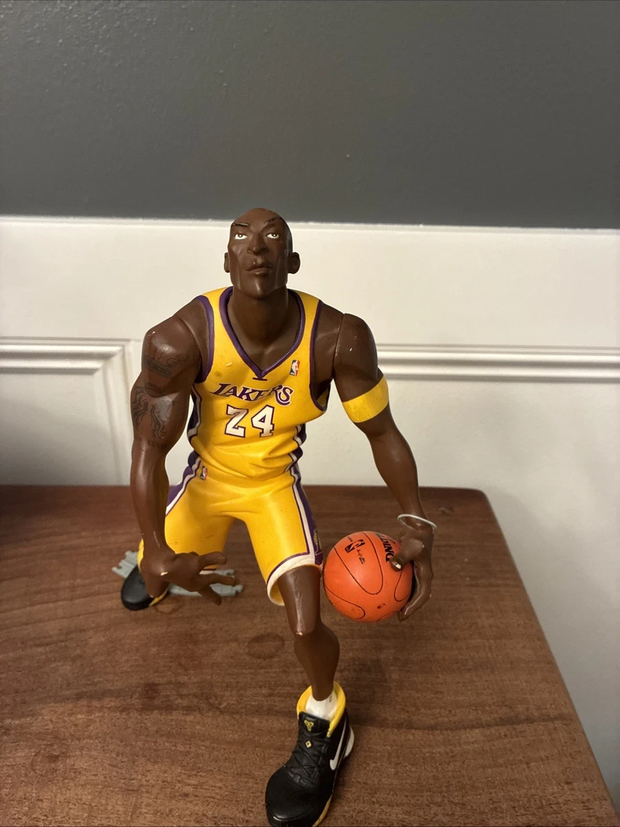 Figurine Kobe Bryant Los Angeles Lakers 6,5 Cm - Mini Basket NBA Neuve