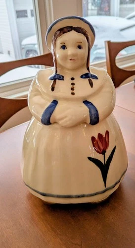 Vintage Shawnee Pottery USA Dutch Girl Cookie Jar 1940s