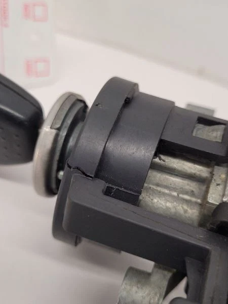 07-18 Wrangler Interruptor de bloqueo de encendido Cilindro Llave Columna de dirección MTD 04685719AH Foto 4 de 4