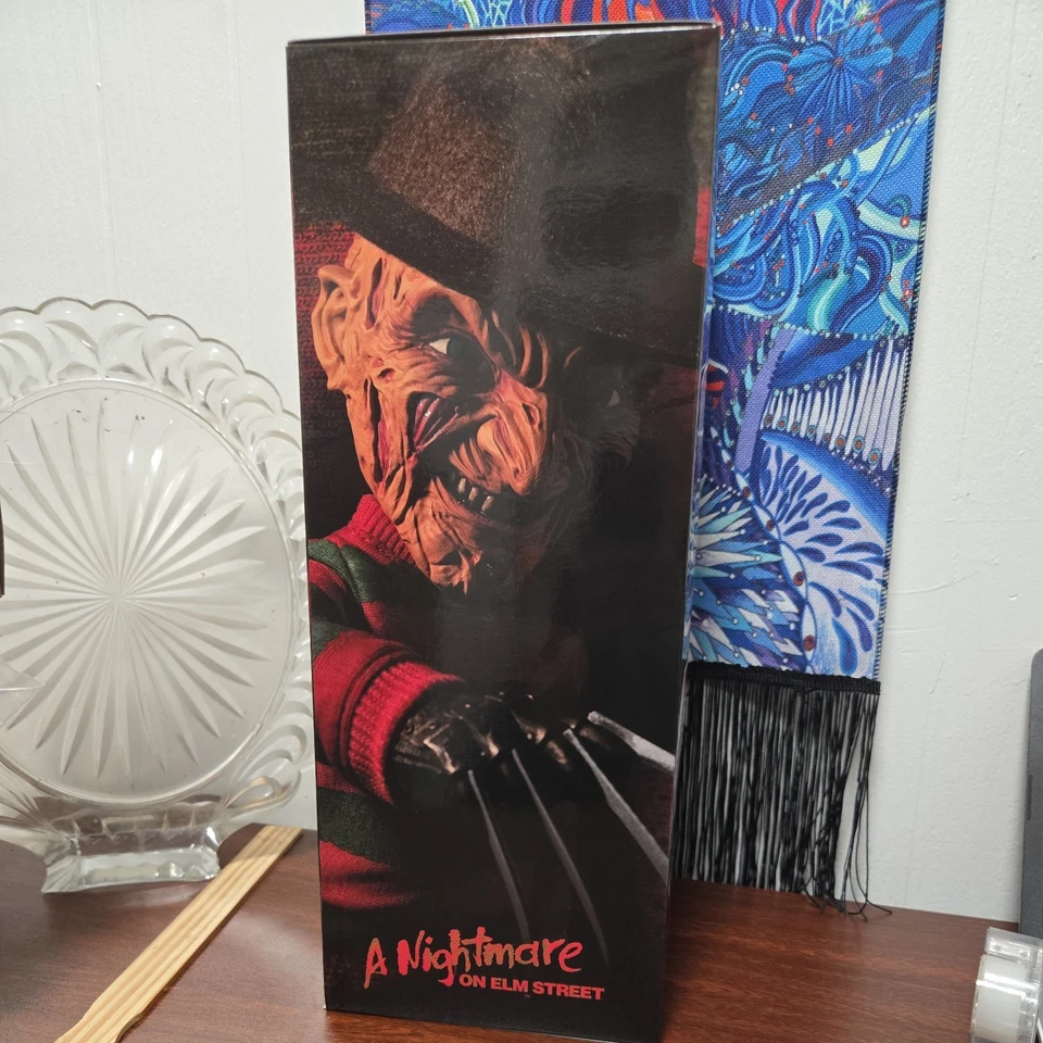 Mezco Freddy Krueger Action Figure - 32849D5F8C - Image 2 of 4