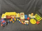 fisher price Vintage  little people lot