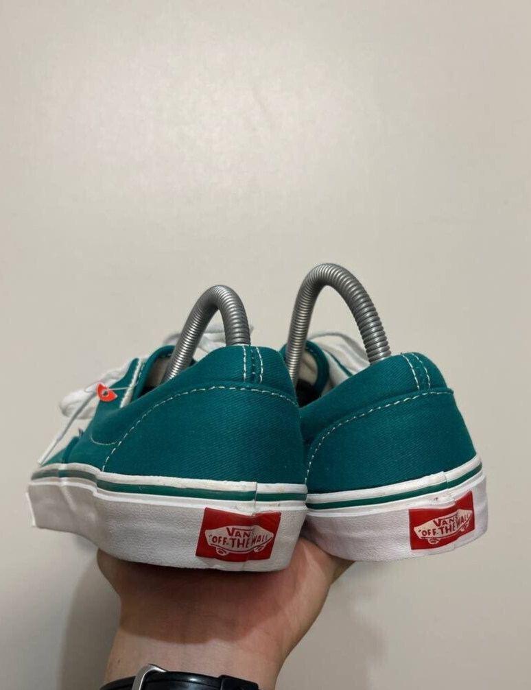Vans Era 1980s Vintage Made in USA size 7 Teal Blue
