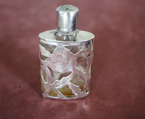 1960s Vntg Hallmarked 925 STERLING SILVER Overlay Miniature Glass Perfume Bottle - Picture 4 of 7