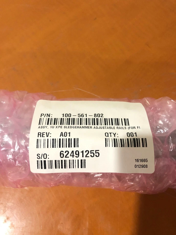 EMC 100-561-802 A01 1U XPE Sledgehammer Adjustable Server Rail Kit Celerra NS20 - Image 2 of 2