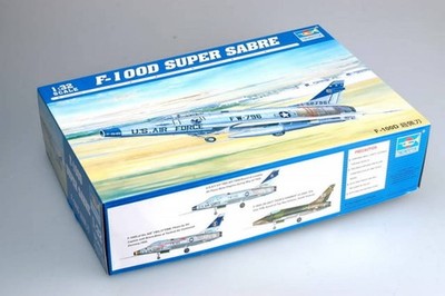 North American F-100D Super Sabre / 1:32 - Trumpeter / 02232