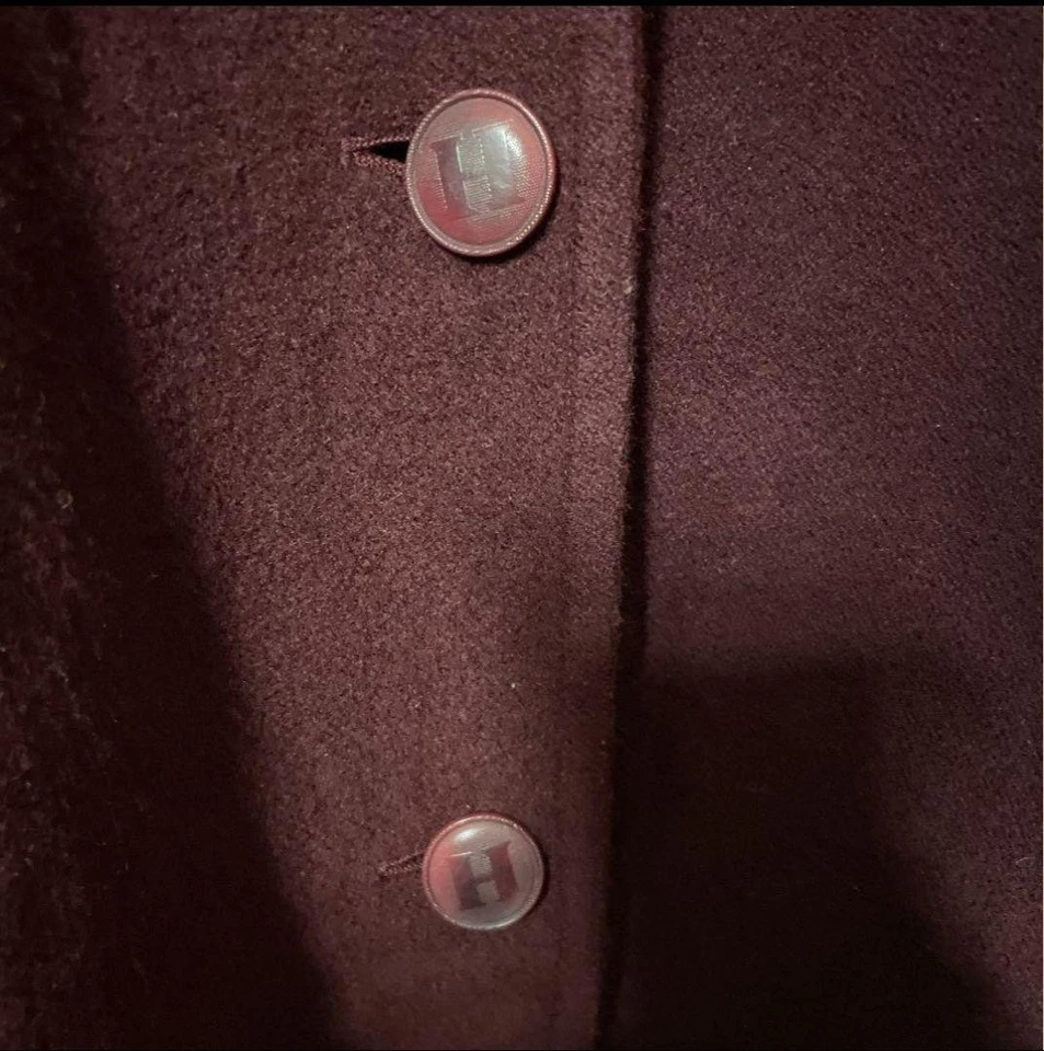 MEDIO ABRIGO ROJO OVERSIZE HERMES USADO ACEPTABLE Foto 4 de 4