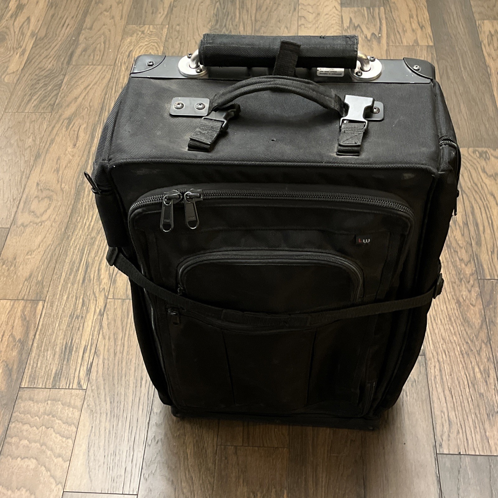 Works 26in Stealth Series Suitcase Pilot Suitcase