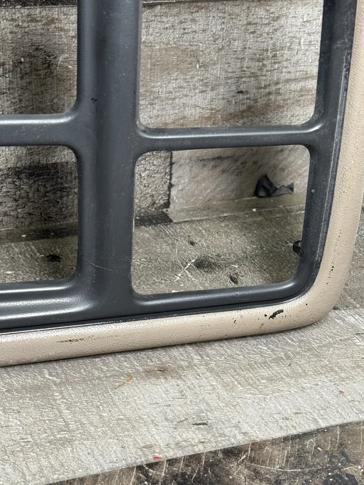 Chevrolet Silverado 1999-2002 velocímetro tablero bisel panel moldura envolvente marrón Foto 4 de 4