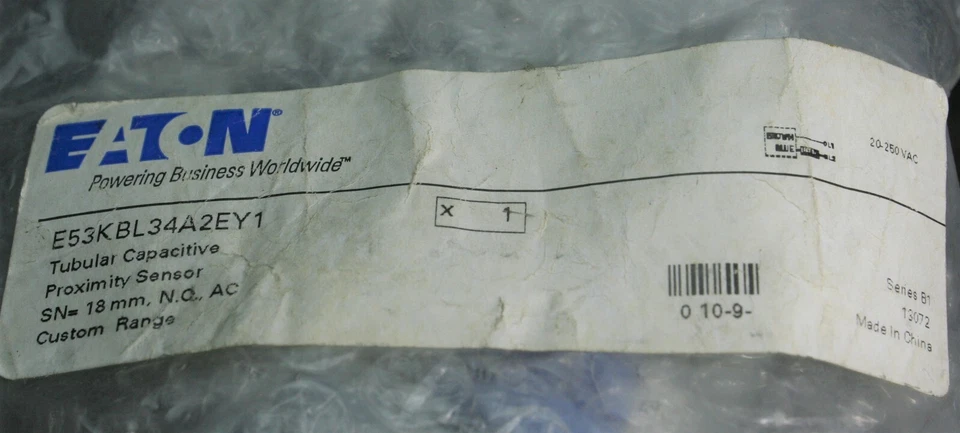 One (1) Eaton E53KBL34A2EY1 Smooth Body Capacitive Proximity Sensor w Cable NEW - Image 2 of 4